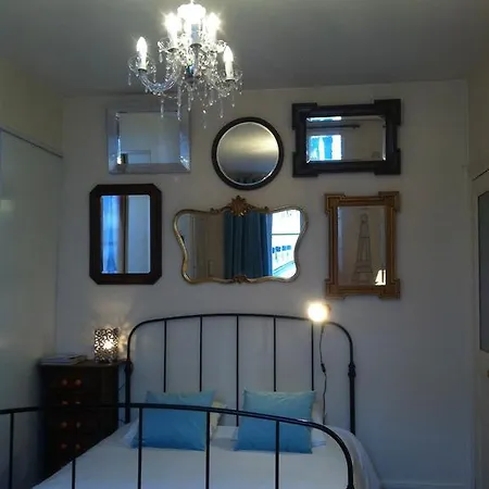 Bed and Breakfast A In *