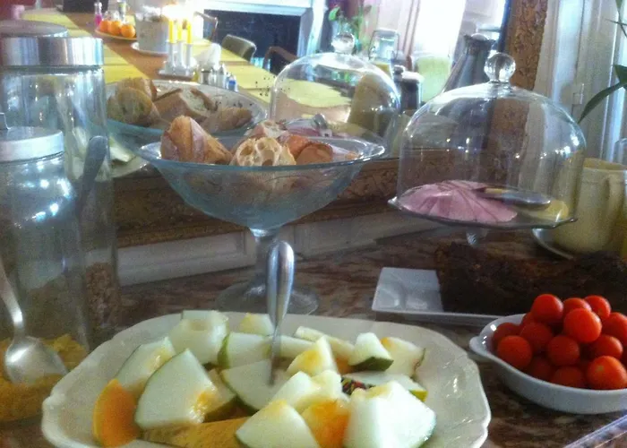 A In Bed & Breakfast Paris